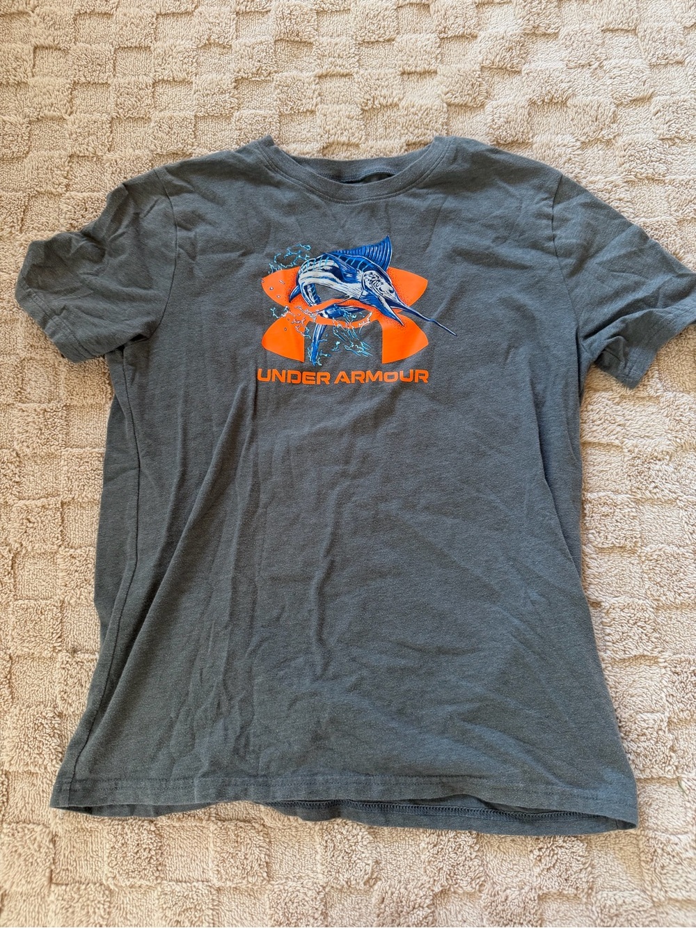 Under Armour Boys Youth Large Gray Marlin Fishing Graphic T-Shirt